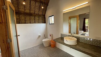 Footprints Beach Resort