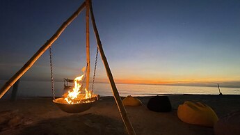 Footprints Beach Resort