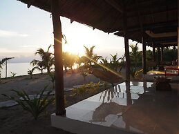 Footprints Beach Resort