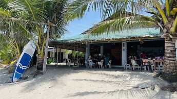 Footprints Beach Resort