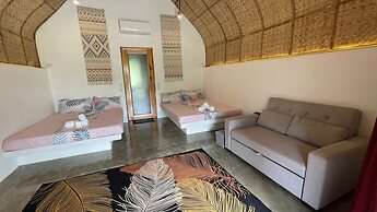 Footprints Beach Resort