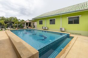 OYO 949 Sansuk Resort Paknampran