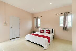 OYO 949 Sansuk Resort Paknampran