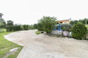 OYO 949 Sansuk Resort Paknampran