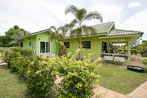 OYO 949 Sansuk Resort Paknampran