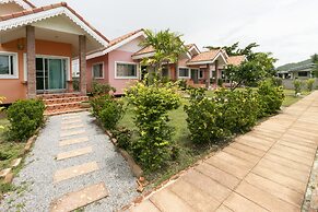 OYO 949 Sansuk Resort Paknampran