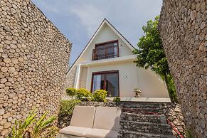 Kabeh Jati Garden Villa and Restaurant