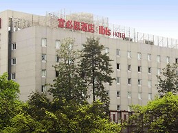 ibis Ya'an Langqiao