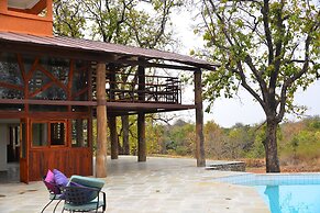Pugdundee Safaris - Pench Tree Lodge