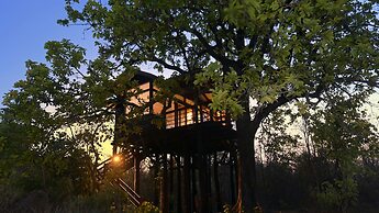 Pugdundee Safaris - Pench Tree Lodge