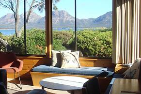 Edge of the Bay Resort