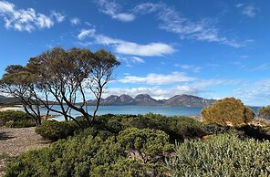 Edge of the Bay