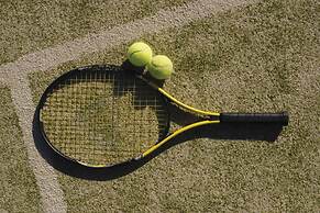 Edge of the Bay Resort