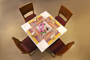 Quality Inn Patria Suites, Rajkot