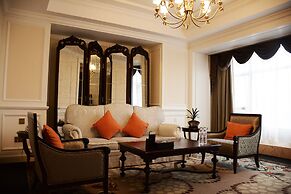 Yinxin Century Hotel