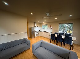 Bimbi Park - Camping Under Koala