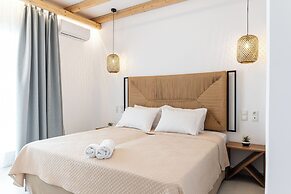 Birikos Hotel & Suites