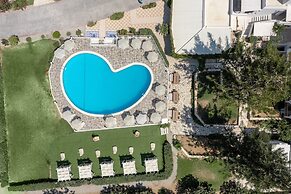 Birikos Hotel & Suites