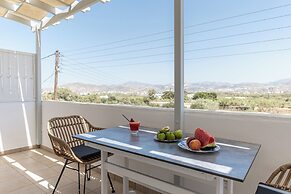 Birikos Hotel & Suites