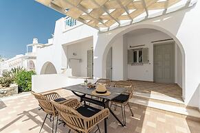 Birikos Hotel & Suites