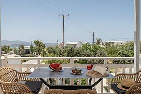 Birikos Hotel & Suites