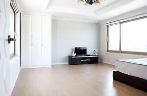 Andong River Sunset Pension