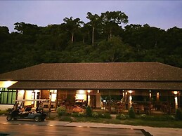 Koh Ngai Paradise Beach Resort