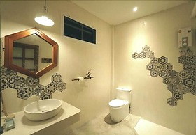 Koh Ngai Paradise Beach Resort