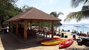 Koh Ngai Paradise Beach Resort