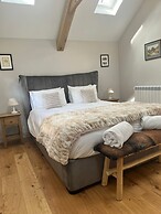 The Three Horseshoes Warham