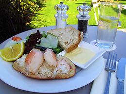 The Three Horseshoes Warham