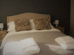 The Three Horseshoes Warham