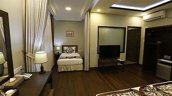 Cloud 10 Boutique Hotel