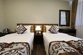 Cloud 10 Boutique Hotel