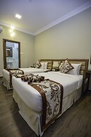 Cloud 10 Boutique Hotel