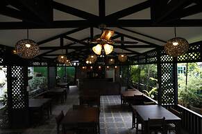 Cloud 10 Boutique Hotel