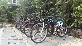 Cloud 10 Boutique Hotel