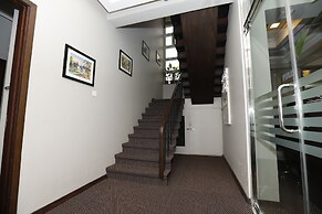 Cloud 10 Boutique Hotel