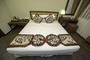 Cloud 10 Boutique Hotel