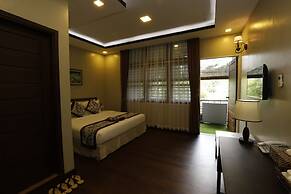 Cloud 10 Boutique Hotel