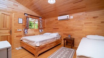 Lemon Garden Lodge