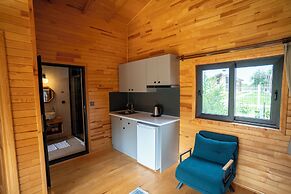 Lemon Garden Lodge