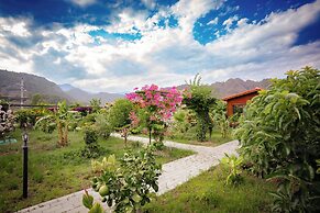 Lemon Garden Lodge