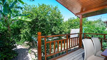 Lemon Garden Lodge