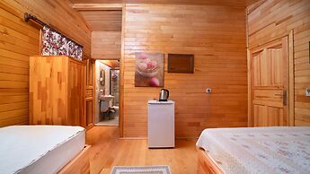 Lemon Garden Lodge