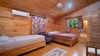 Lemon Garden Lodge