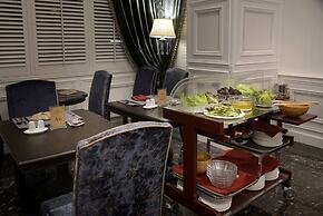 Golden Tulip RS Boutique Hotel