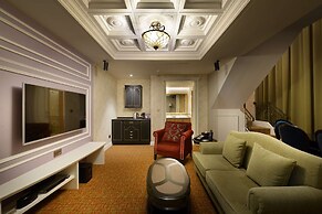 Golden Tulip RS Boutique Hotel