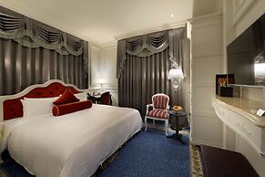 Golden Tulip RS Boutique Hotel