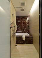 Golden Tulip RS Boutique Hotel